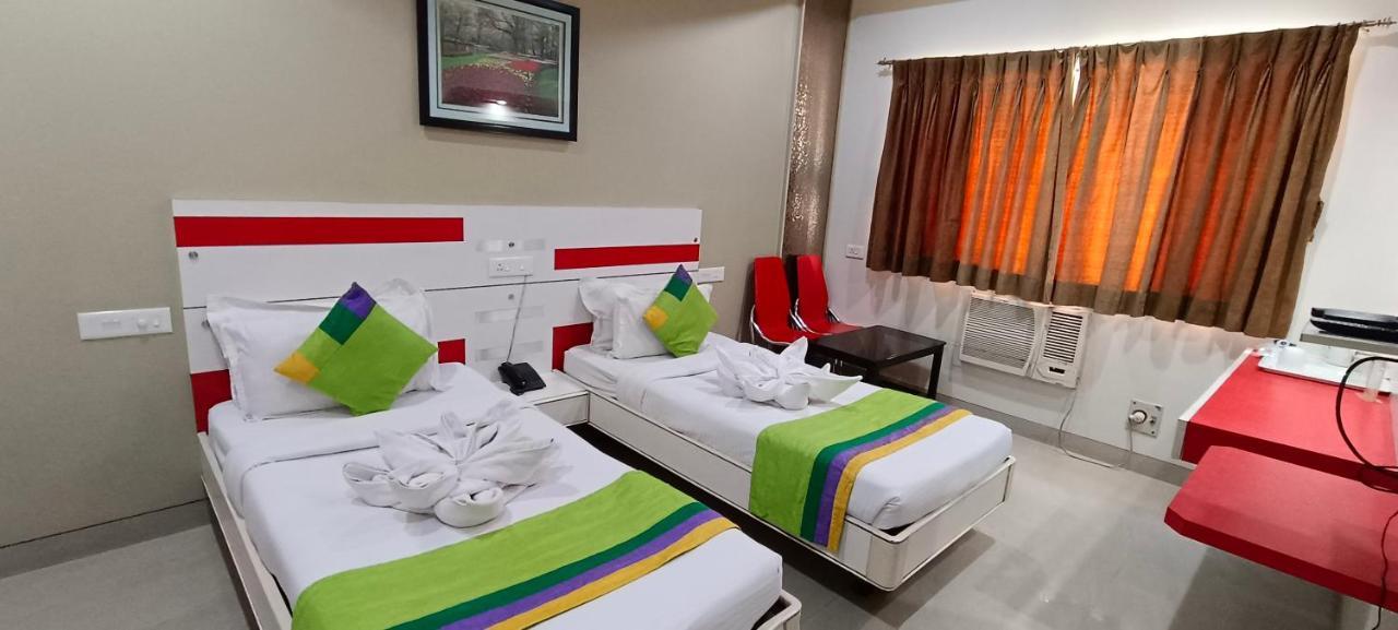 Hotel Bagga International Aurangabad  Buitenkant foto