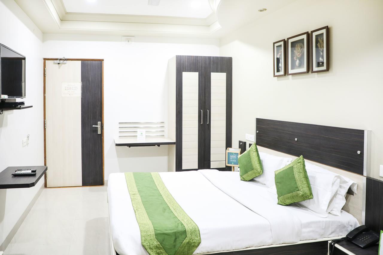 Hotel Bagga International Aurangabad  Buitenkant foto